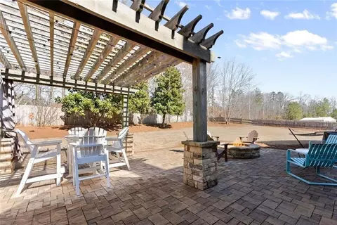 Exterior - 1875 Southers Cir, Suwanee, GA 30024 photo 12 of 14