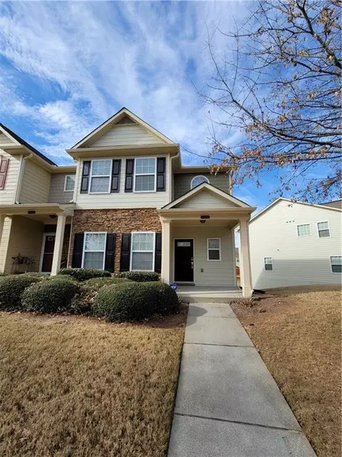 2710 Cedar Dr, Lawrenceville, GA 30043