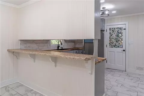 Kitchen - 264 E Broad St, Winder, GA 30680 photo 1 of 6