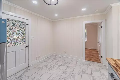 Entry Way - 264 E Broad St, Winder, GA 30680 photo 1 of 1