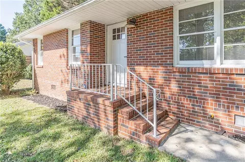 Exterior - 264 E Broad St, Winder, GA 30680 photo 6 of 11