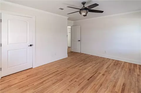Bedroom - 264 E Broad St, Winder, GA 30680 photo 4 of 6