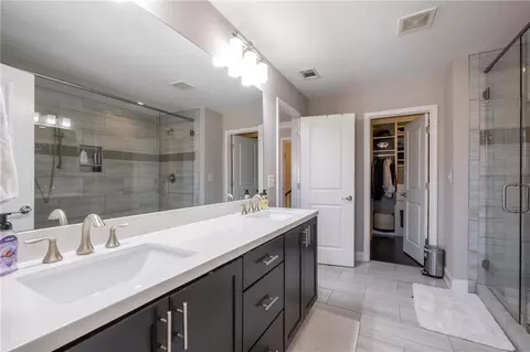 Bath - 2147 Coventry Dr, Atlanta, GA 30319 photo 7 of 7