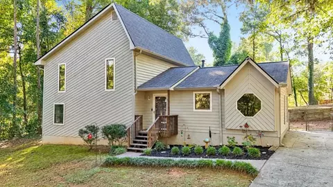 228 Fay Dr NW, Kennesaw, GA 30144