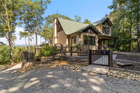 35 Dora Ln, Ellijay, GA 30540