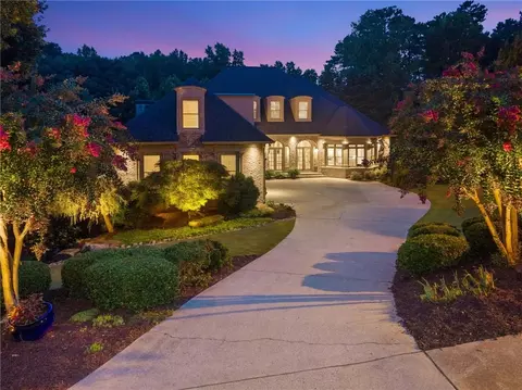 2915 Spindletop Dr, Cumming, GA 30041
