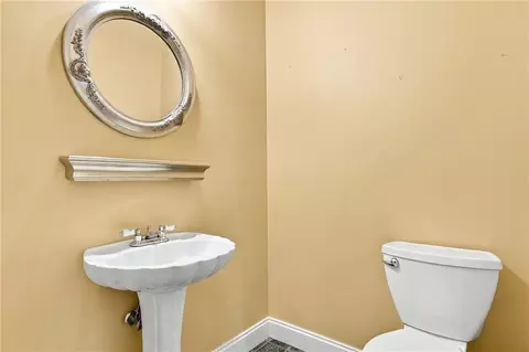 Bath - 340 Griffith Rd, Jasper, GA 30143 photo 1 of 4