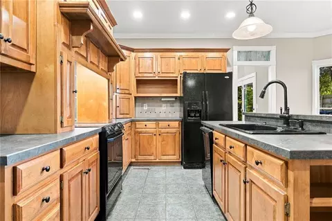 Kitchen - 340 Griffith Rd, Jasper, GA 30143 photo 5 of 6