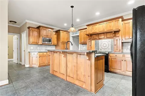 Kitchen - 340 Griffith Rd, Jasper, GA 30143 photo 1 of 6