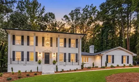 5004 Mountclaire Rd, Stone Mountain, GA 30087