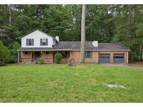 310 River Oak Dr, Riverdale, GA 30274