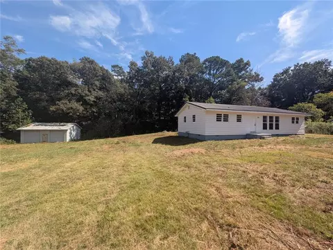 196 N Elizabeth St, Summerville, GA 30747