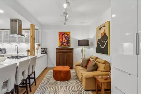 2632 Peachtree Rd NW #302B, Atlanta, GA 30305