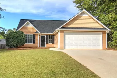 81 Shingle Oak Dr, Dallas, GA 30157
