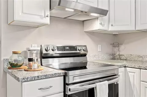 Kitchen - 43 Bell Ave, Jasper, GA 30143 photo 3 of 7