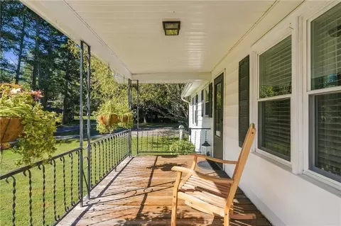 Exterior - 43 Bell Ave, Jasper, GA 30143 photo 4 of 7