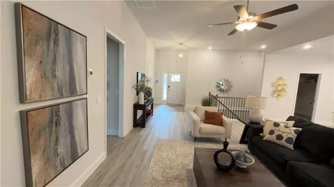 Entry Way - 118 Gentle Way, Commerce, GA 30530 photo 6 of 15