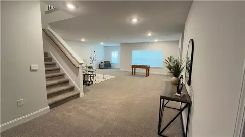Entry Way - 118 Gentle Way, Commerce, GA 30530 photo 11 of 15