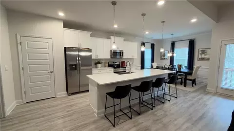 Kitchen - 118 Gentle Way, Commerce, GA 30530 photo 3 of 3