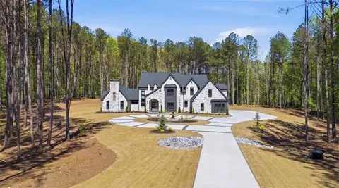 Exterior - 1315 Sandy Creek Rd, Tyrone, GA 30290 photo 3 of 13