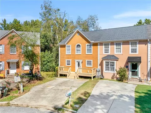 3845 Meadow Green Ct, Peachtree Corners, GA 30092
