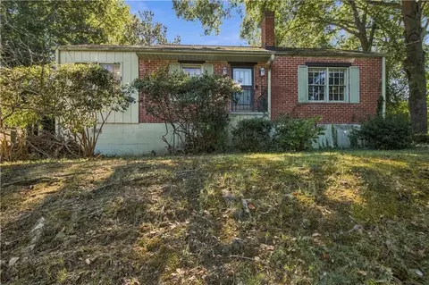 620 S Gordon Cir, Hapeville, GA 30354