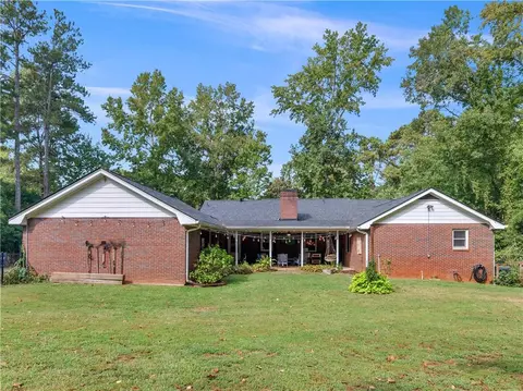 Exterior - 20 Valley Trl, Covington, GA 30014 photo 4 of 17