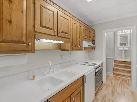 Kitchen - 20 Valley Trl, Covington, GA 30014 photo 10 of 10