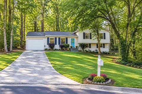 3030 Whitehurst Way, Marietta, GA 30068