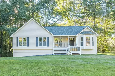 229 Oak Lndg, Douglasville, GA 30134
