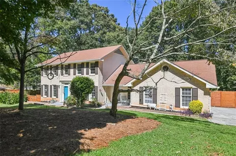 2209 Mountain Creek Dr, Smoke Rise, GA 30087