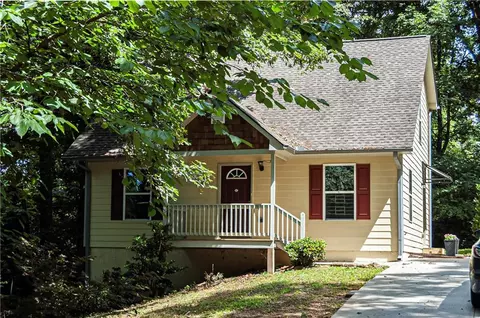 8454 Hightower Trl, Snellville, GA 30039
