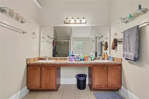 Bath - 13677 Shellcracker Ct, Hampton, GA 30228 photo 2 of 5
