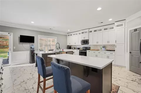 Kitchen - 13677 Shellcracker Ct, Hampton, GA 30228 photo 2 of 5