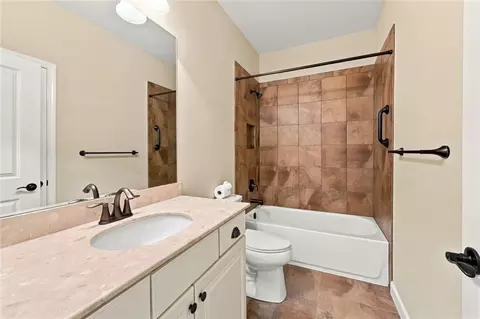Bath - 318 Lakeside Trce, Canton, GA 30115 photo 6 of 6