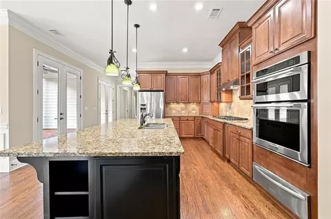 Kitchen - 318 Lakeside Trce, Canton, GA 30115 photo 2 of 3