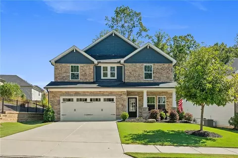 33 Birch Blvd S, Dawsonville, GA 30534