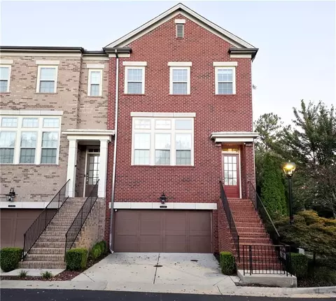 1192 Holly Ave #32, Dunwoody, GA 30338