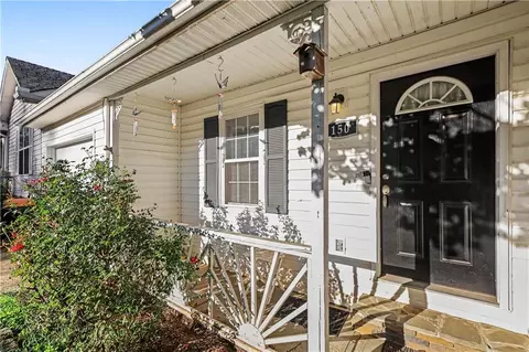 150 Oak Cir S, Stockbridge, GA 30281