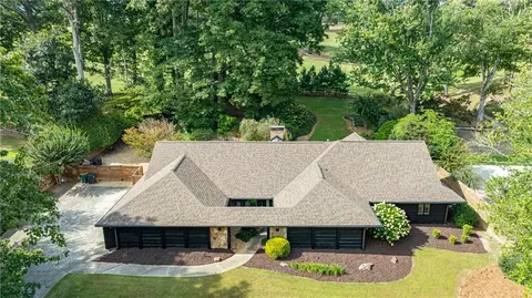 1185 Oakhaven Dr, Roswell, GA 30075