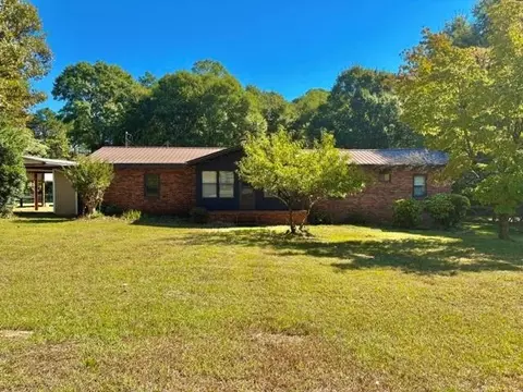30 Hale Rd, Maysville, GA 30558