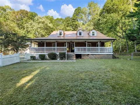 7389 Williams Rd, Flowery Branch, GA 30542