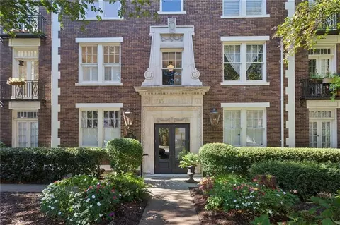 18 Collier Rd NW #9, Atlanta, GA 30309