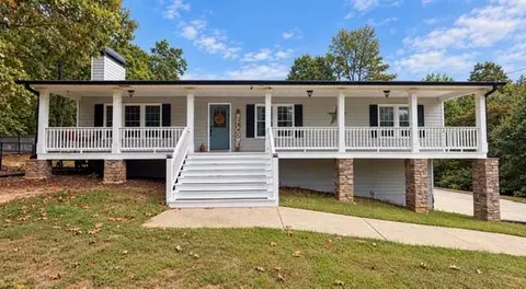 909 Lebanon Pl, Woodstock, GA 30188