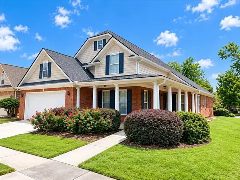 2055 Hickory Station Cir, Snellville, GA 30078