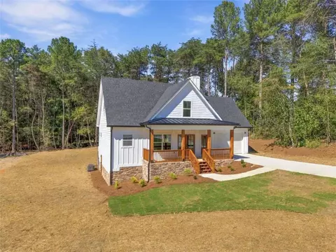 Exterior - 26 Pullman St, Rockmart, GA 30153 photo 2 of 9