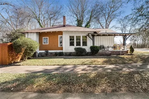1447 Bryan Ave, East Point, GA 30344