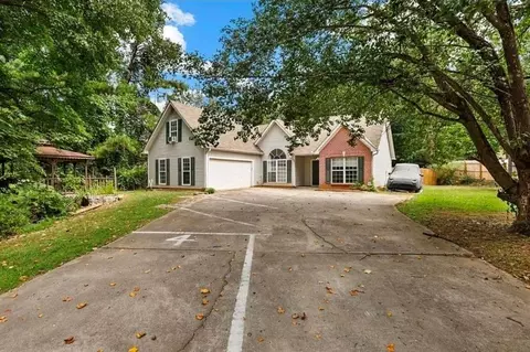 945 Spring Ives Dr, Lawrenceville, GA 30043