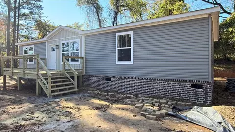 121 Hampton Dr, Morganton, GA 30560