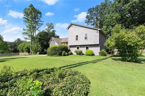 2315 Saint James Ct, Marietta, GA 30066